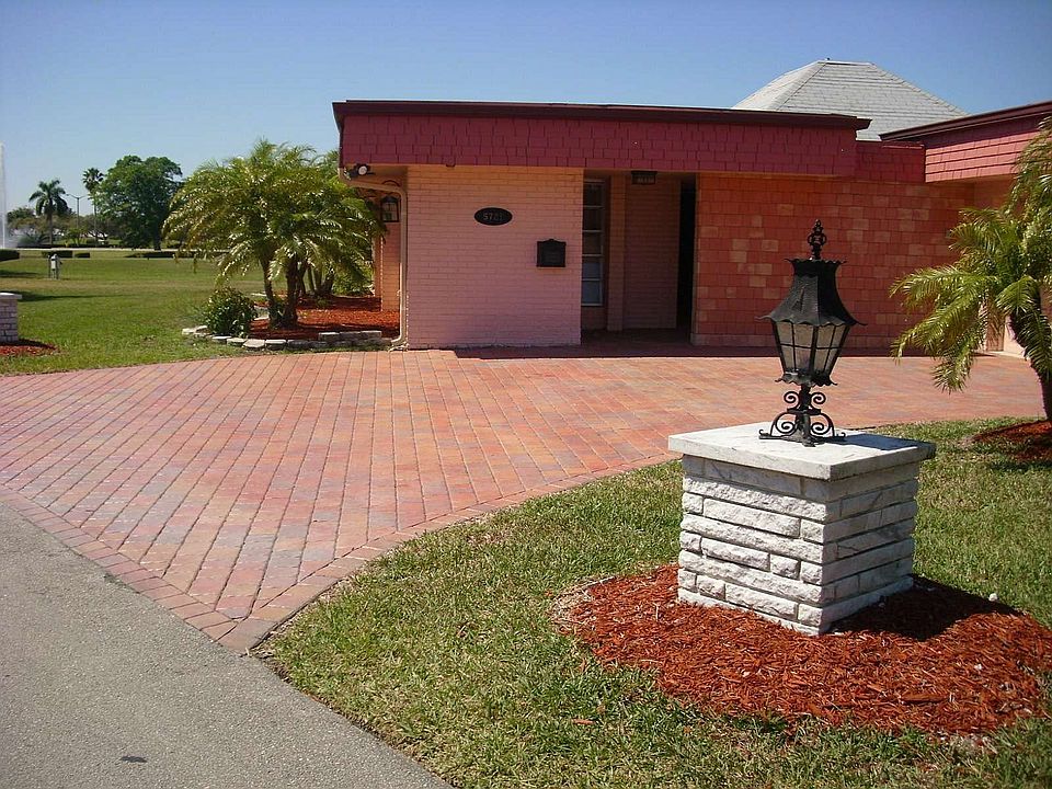 1st image of 5721 Coco Palm Dr