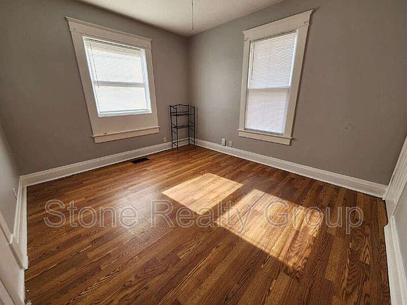 4th image of 1022 3rd Ave