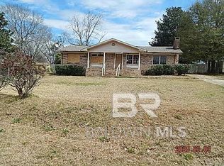 53 Meadowbrook Rd, Monroeville, AL 36460