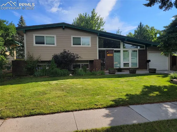 2619 N Arcadia St, Colorado Springs, CO 80907