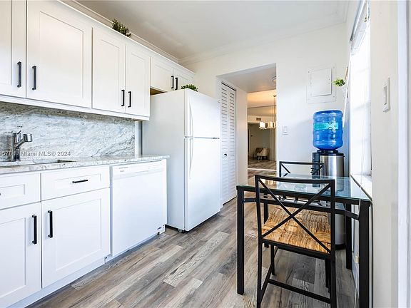 4th image of 4281 NW 41st St APT 217