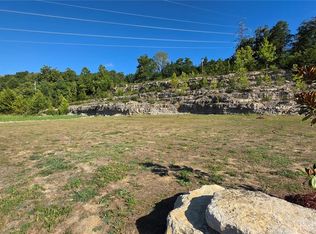 3279 Echo Lake Dr, Eureka, MO 63025