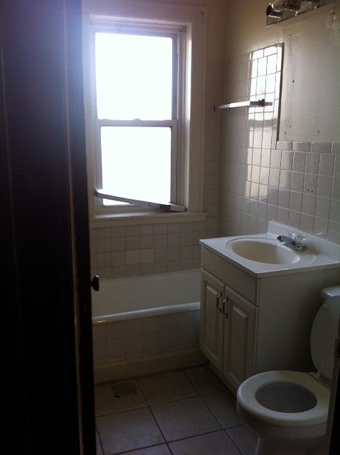 2nd image of 717 E 81st St #1