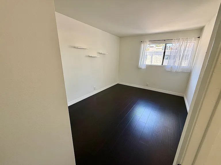 2934 Wellesley Ct — Photo 13