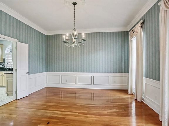 4th image of 4413 Rue Place Pontchartrain