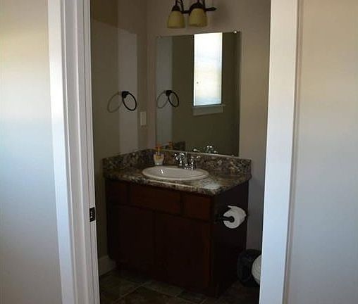 4th image of 5808 Mountain Front Ave