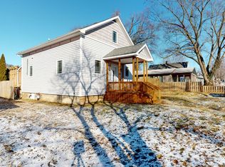 1413 W Elm St, Bloomington, IL