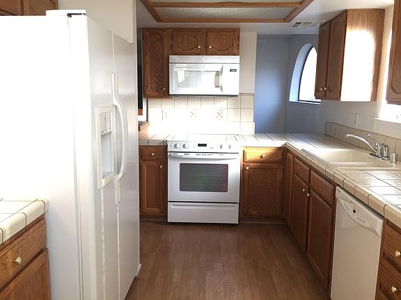 3rd image of 11572 Pepper Ln