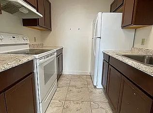 350 Elm St APT 102, Reading, PA 19601