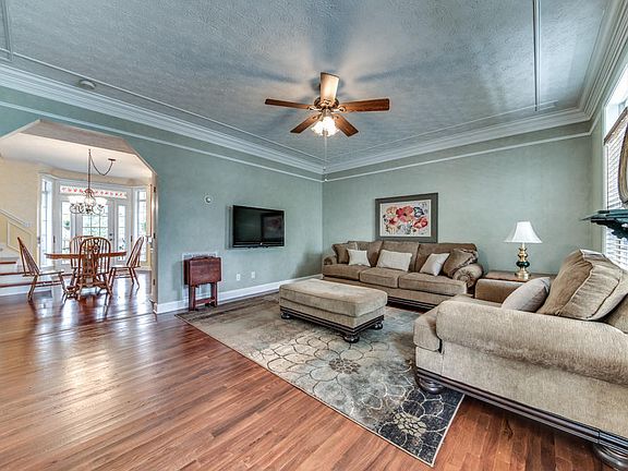3rd image of 5950 Wilkesboro Ln