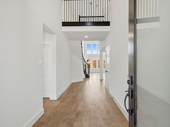 3rd image of 4515 Sunny Hazel Ln