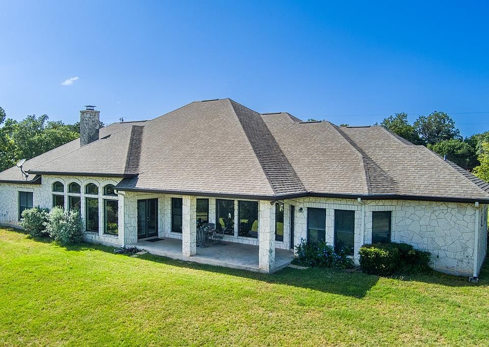 1st image of 134 Holly Dr