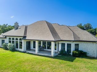 134 Holly Dr, Kerrville, TX 78028