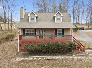 2563 Distillery Rd, Greenbrier, TN 37073