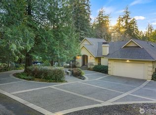 6529 Cooper Point Rd NW, Olympia, WA 98502