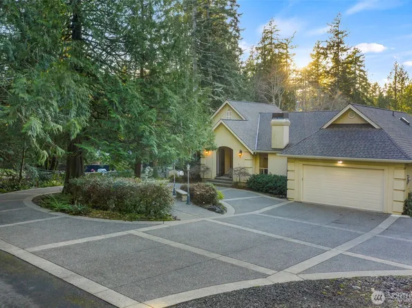 6529 Cooper Point Road NW, Olympia, WA 98502