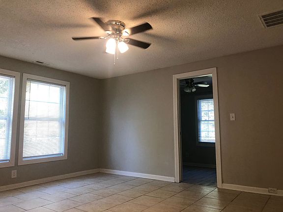 2nd image of 48 Julian St APT C