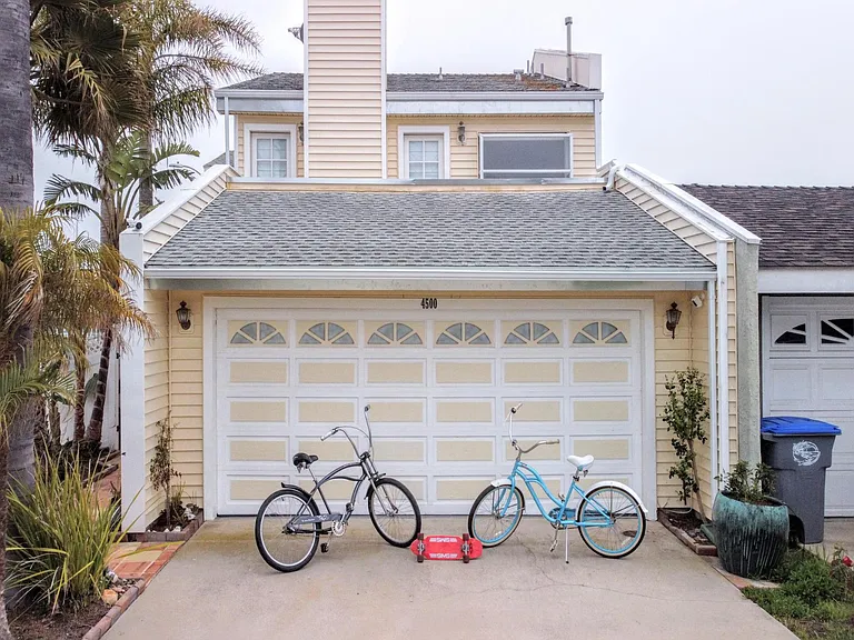 Front of House - Garage view.