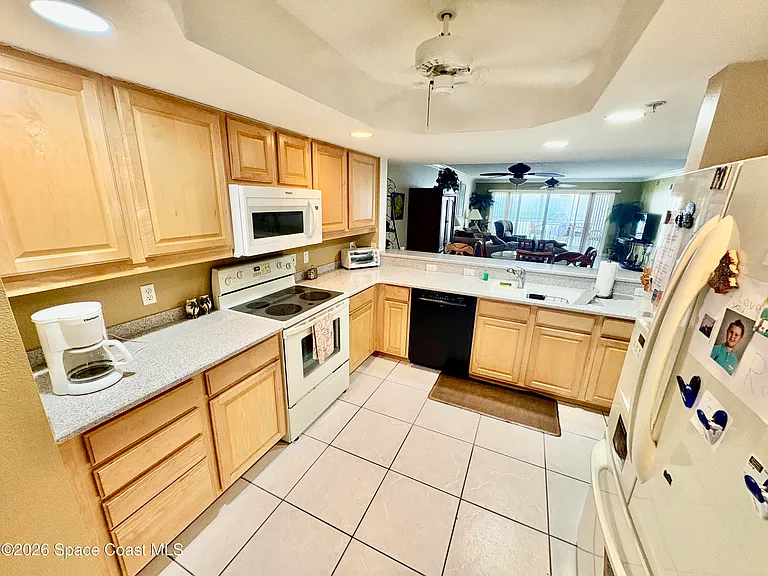 701 Solana Shores Dr #409 — Photo 6