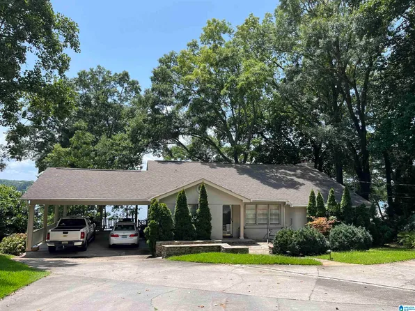 200 Cove Dr, Pell City, AL 35128