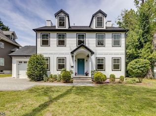 320 Walnut Ave, Cranford, NJ 07016
