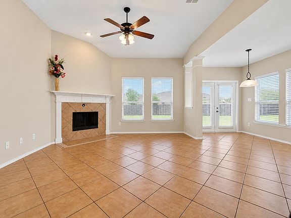 4th image of 1016 Weeson Rd