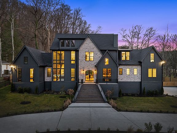 3rd image of 6529 Rolling Fork Dr