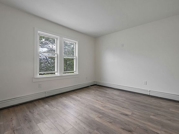 2nd image of 9 Spencer Ave Floor 2