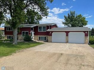 816 7th St S, Breckenridge, MN 56520
