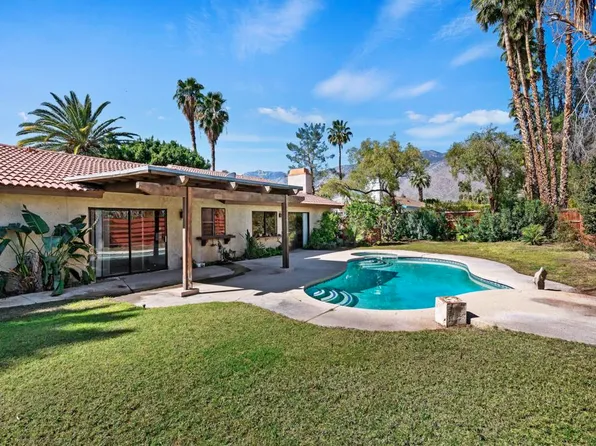 3160 E Escoba Dr, Palm Springs, CA 92264