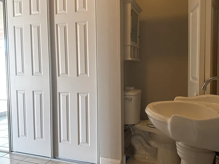 8313 N Orangeview Ave — Photo 12
