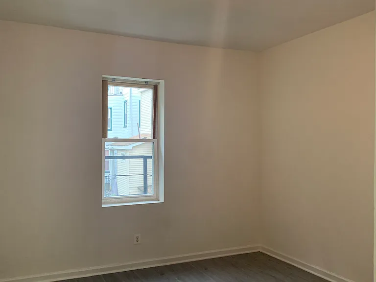 165 Sherman Ave #2 — Photo 5