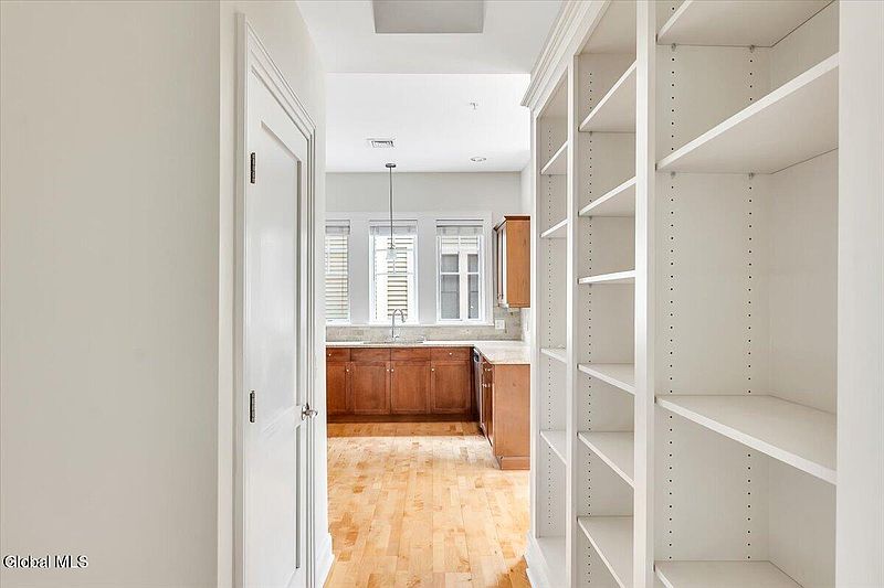 5th image of 30 Whistler Court Unit 111