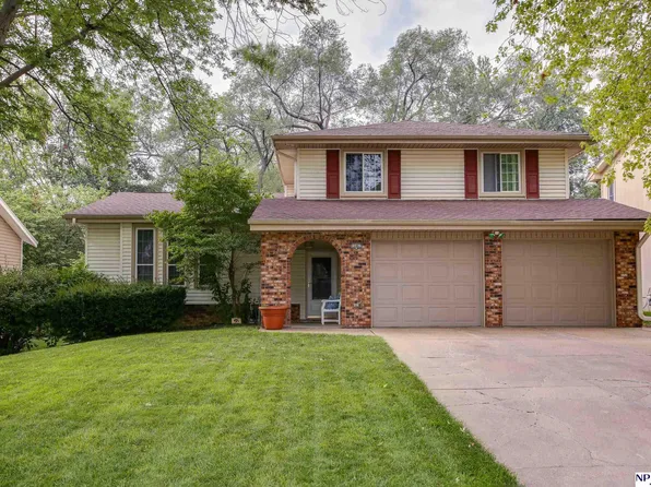15467 Harney St, Omaha, NE 68154