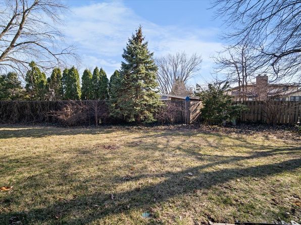 31 Brandywine Ct UNIT 31, Bloomington, IL 61704