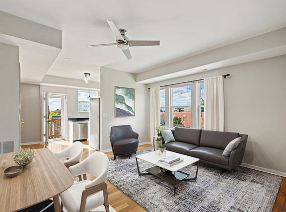 5th image of 3143 W Carmen Ave APT 3