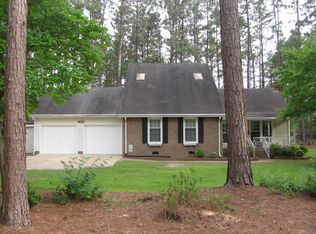 605 Sun Rd, Aberdeen, NC 28315