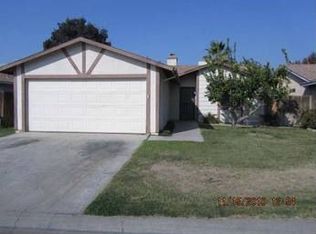 4704 Millbrook Way, Bakersfield, CA 93313