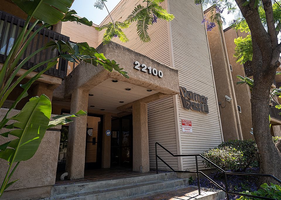 1st image of 22100 Burbank Blvd Unit 225C