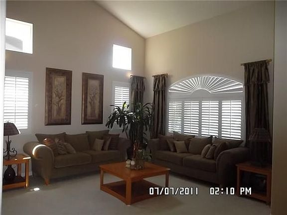 3rd image of 1070 Mount Dana Dr