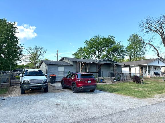 2nd image of 242 W Quapah Ave