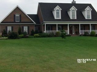 1400 Hermitage Rd, Waynesboro, VA 22980