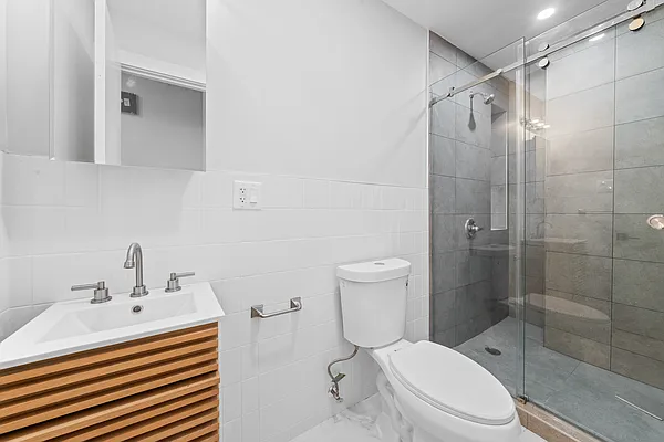 Rented by Vector New York, LLC | media 5