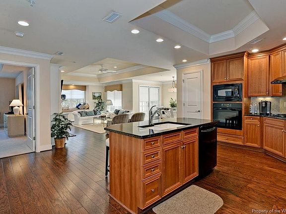 4th image of 2202 Eaglescliffe