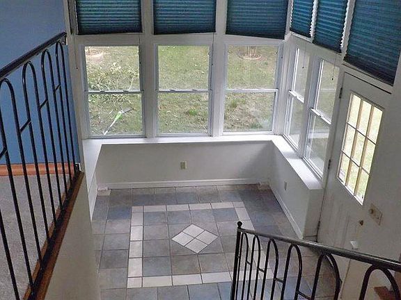 5th image of 57 E Lakeshore Dr