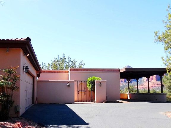 Garage, Entrance, Carport