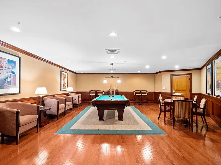 347 N New River Dr #1110 — Photo 33