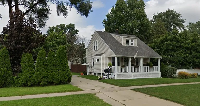 823 E Forteen Mile Rd — Photo 23