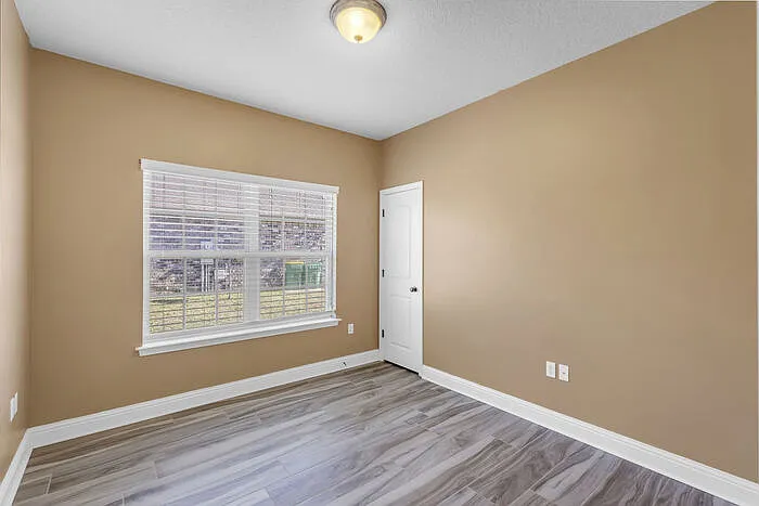 62 Tantallon Dr — Photo 23