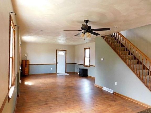 2nd image of 501 Clark Ave